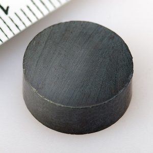Feritový magnet valec 15x5 mm - Y30BH