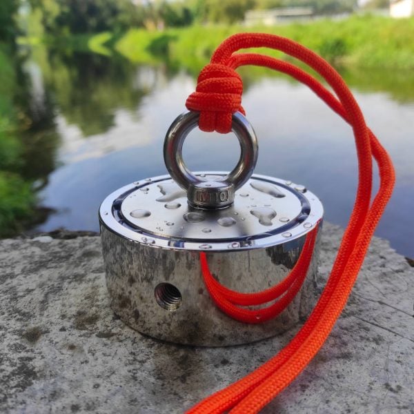 Magnetfishing
  magnet 500 kg