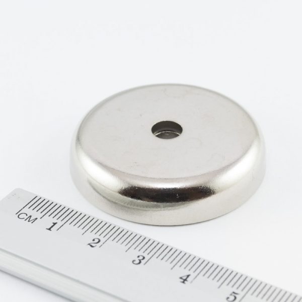 Magnet v puzdre s dierou pre skrutku
  42x9 mm