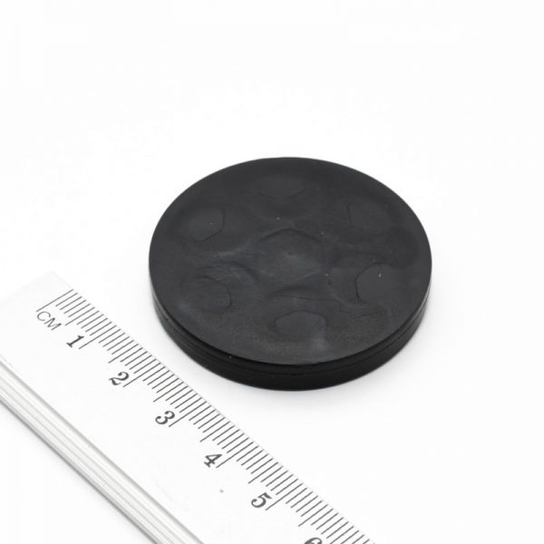 Magnet v puzdre s vnútorným závitom 43x6
  mm pogumovaný