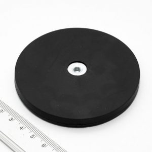 Magnet v puzdre s vnútorným závitom
  88x8,5 mm pogumovaný