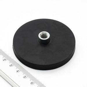 Magnet v puzdre s vysunutým vnútorným
  závitom 66x8,5 mm pogumovaný