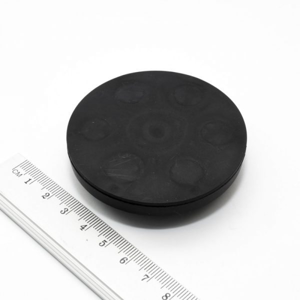 Magnet v puzdre s vysunutým vnútorným
  závitom 66x8,5 mm pogumovaný