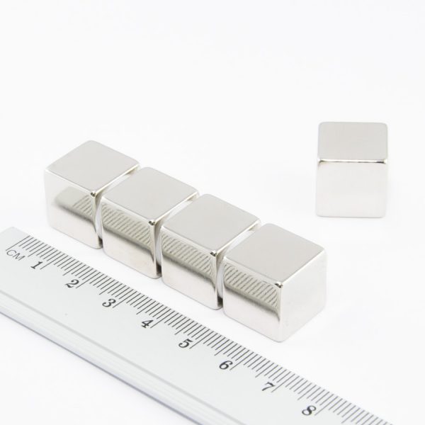 Neodýmový magnet kocka 15x15x15 mm - N38