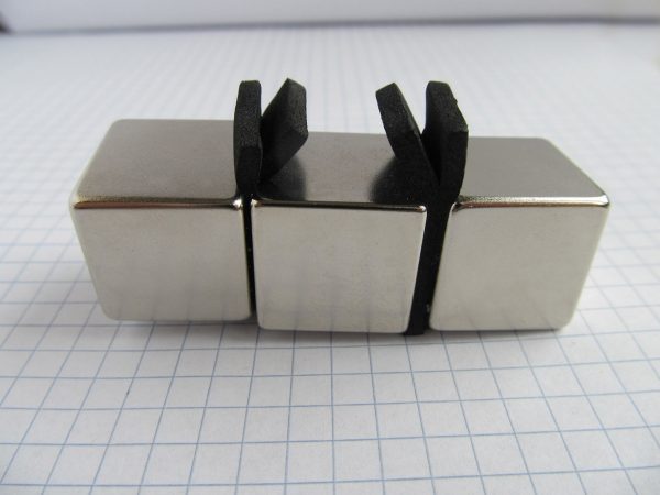 Neodýmový magnet kocka 20x20x20 mm - N38