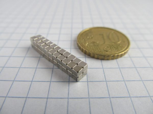 Neodýmový magnet kocka 2x2x2 mm - N52