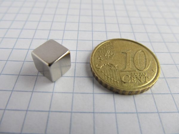 Neodýmový magnet kocka 7x7x7 mm - N52