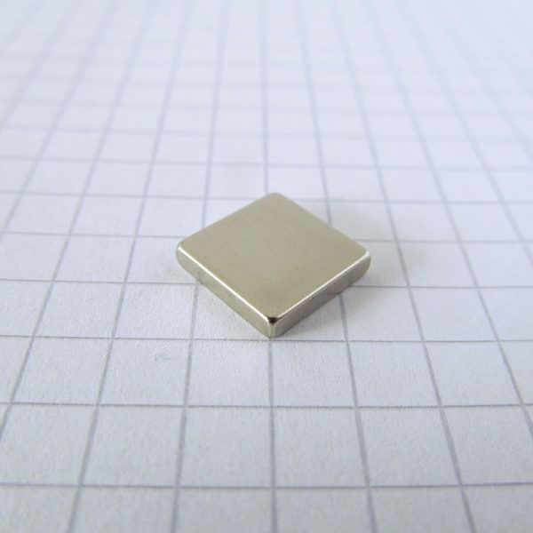 Neodýmový magnet kváder 10x10x2 mm - N38