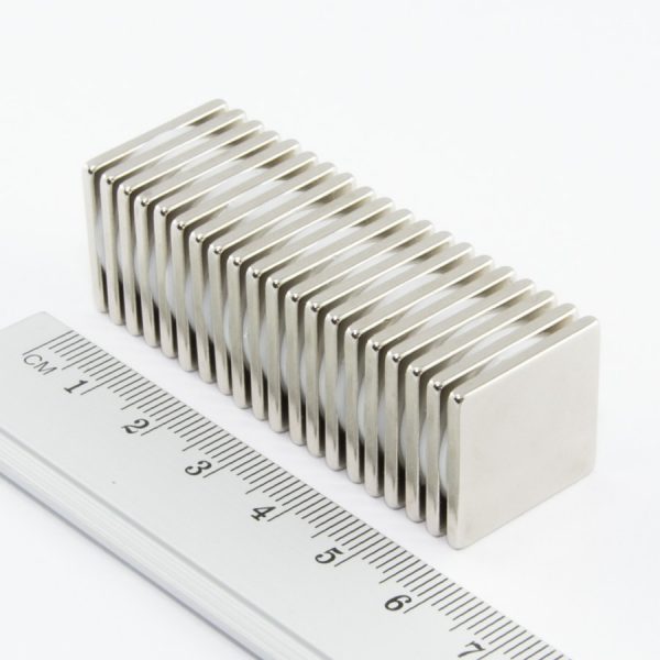 Neodýmový magnet kváder 20x20x2 mm - N38