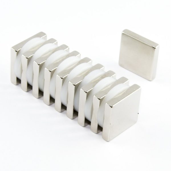 Neodýmový magnet kváder 25x25x5 mm - N38