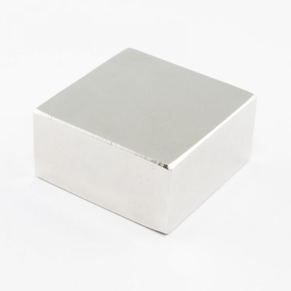 Neodýmový magnet kváder 40x40x20 mm -
  N38