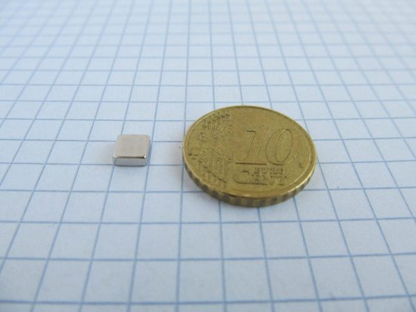 Neodýmový magnet kváder 5x5x2 mm - N38