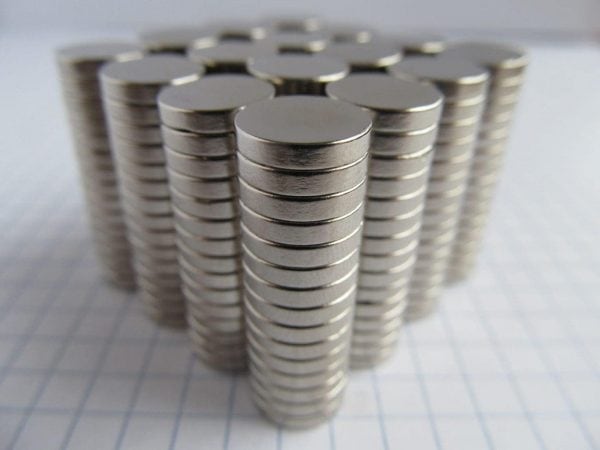 Neodýmový magnet valec 10x2 mm - N38