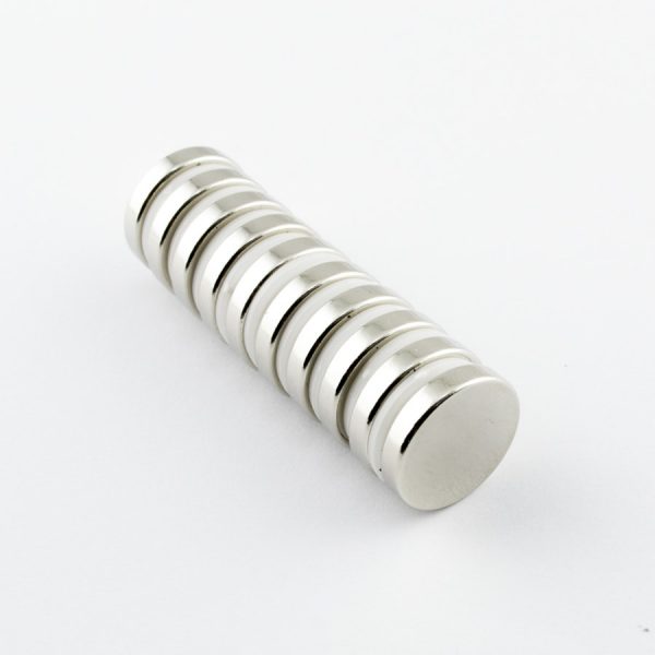 Neodýmový magnet valec 15x2,7 mm - N30