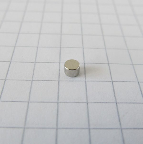 Neodýmový magnet valec 3x2 mm - N38