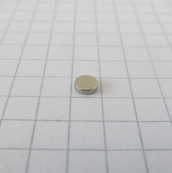 Neodýmový magnet valec 4x1 mm - N52