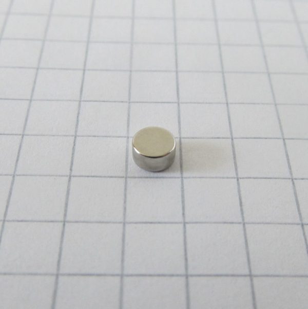 Neodýmový magnet valec 4x2 mm - N52