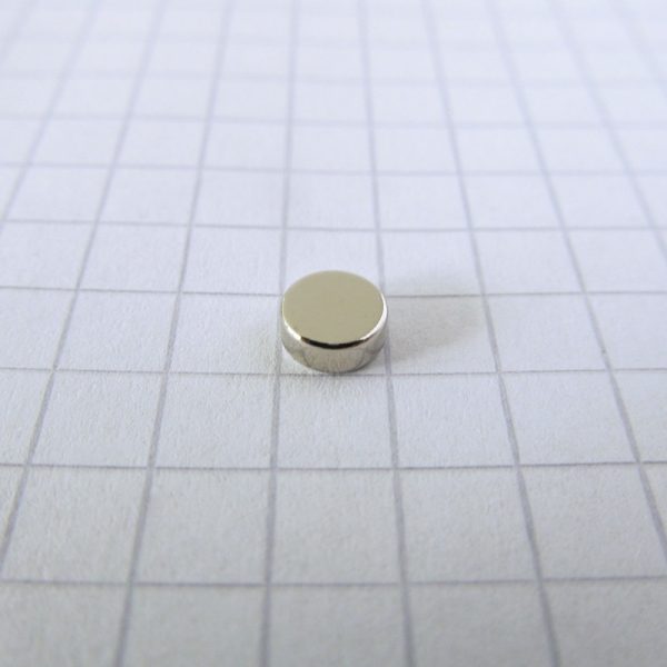 Neodýmový magnet valec 5x2 mm - N38