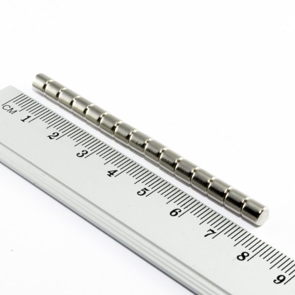Neodýmový magnet valec 5x5 mm - N38