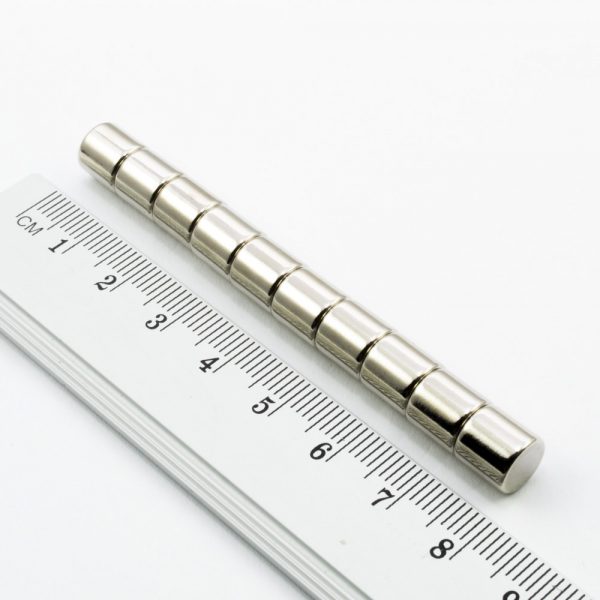 Neodýmový magnet valec 8x8 mm - N38