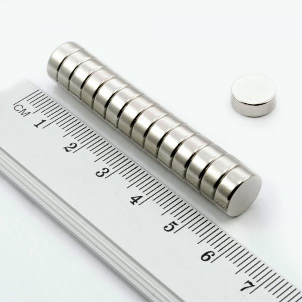 Neodýmový
  magnet valec 10x4 mm - N38