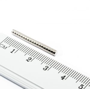 Neodýmový
  magnet valec 3,2x1,4 mm - N52