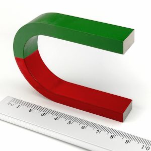 Magnetická
  podkova, školský magnet