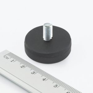 Magnet
  v puzdre s vonkajším závitom 31x6 mm pogumovaný M6