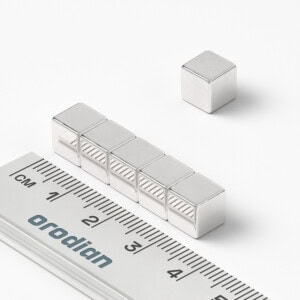 neodýmový magnet kocka 7x7x7 mm