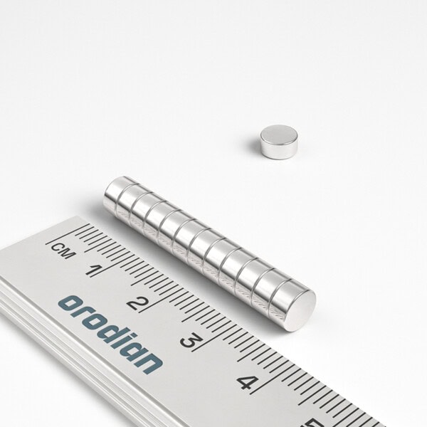 neodýmový magnet valec 6x3 mm