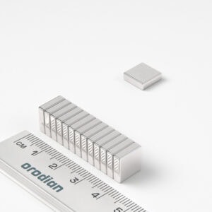 neodýmový magnet-kváder