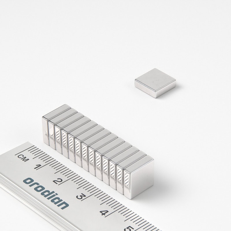 neodýmový magnet-kváder