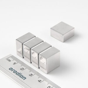 neodýmový magnet-kváder