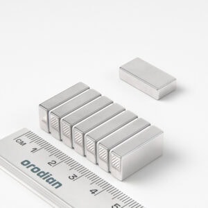 neodýmový magnet-kváder