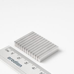 neodýmový magnet-kváder