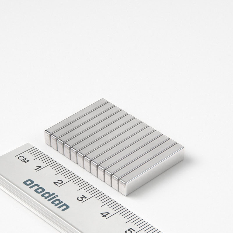 neodýmový magnet-kváder