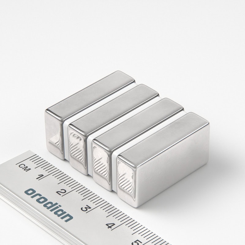 neodýmový magnet-kváder