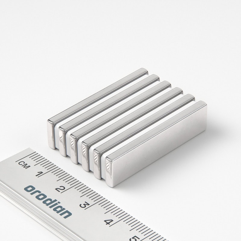 neodýmový magnet-kváder