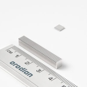 neodýmový magnet-kváder