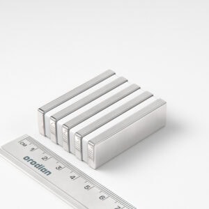 neodýmový magnet-kváder