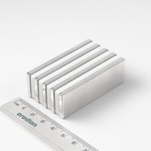 neodýmový magnet-kváder