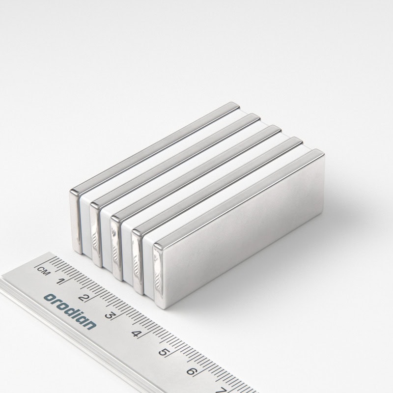 neodýmový magnet-kváder