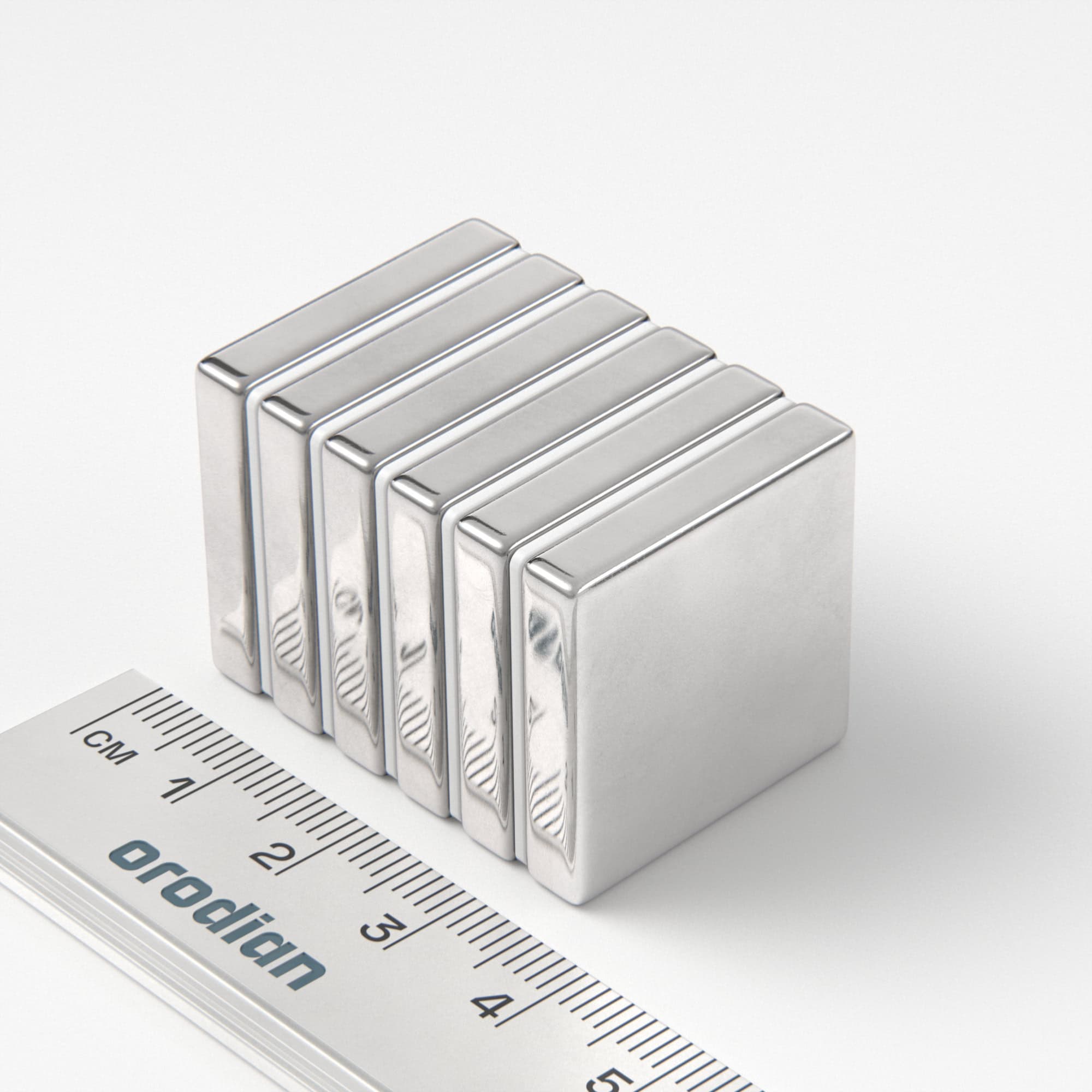 Neodýmový magnet kváder 25×25×5 mm - N38