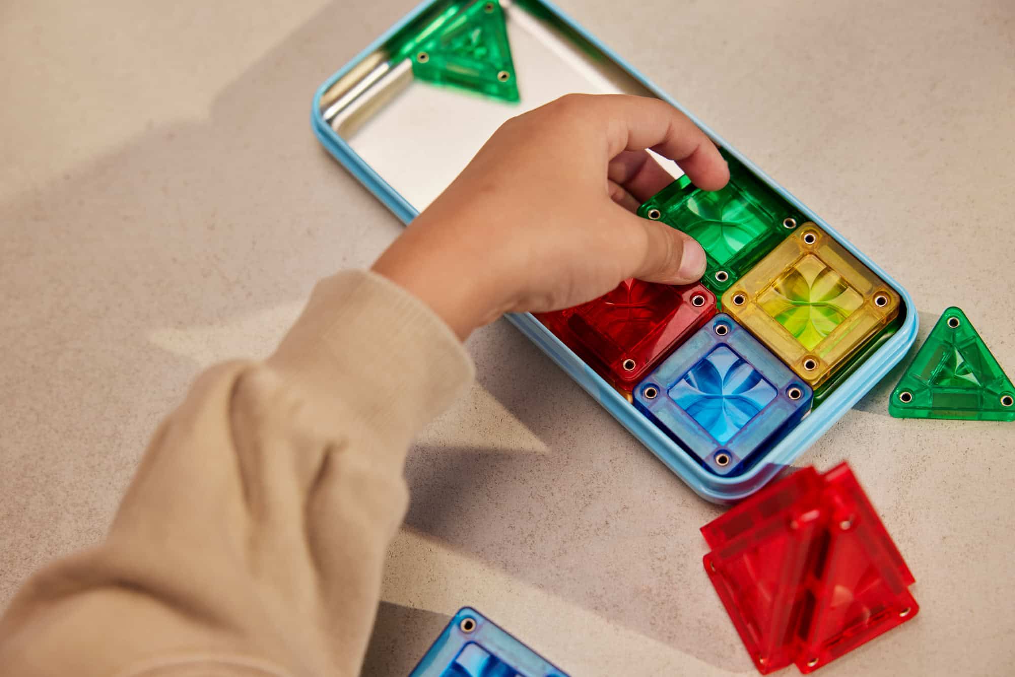 Magnetická stavebnica Cleverclixx – mini kocky v krabičke, 28 dielikov – Obrázok 5