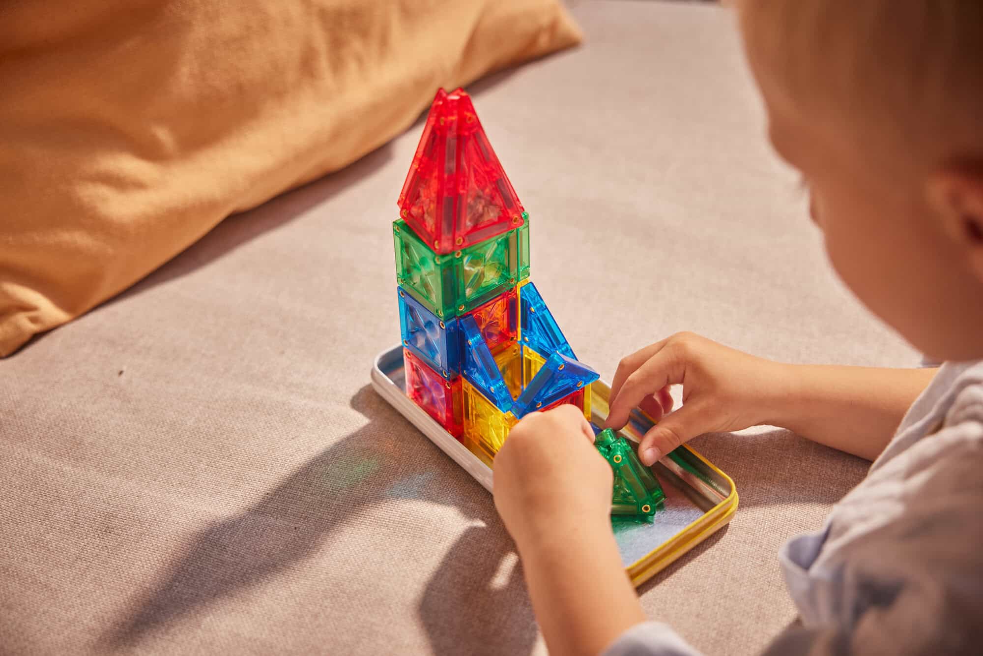 Magnetická stavebnica Cleverclixx – mini kocky v krabičke, 28 dielikov – Obrázok 3