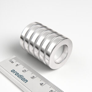 Neodýmový magnet prsteň 26,75-16×5 mm – N42