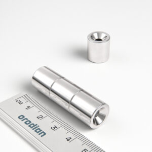 Neodýmový magnet valec 12,9×14 mm s dierou M4 (diametrálna magnetizácia) - N42