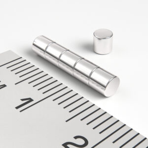 Neodýmový magnet valec 3×3 mm - N38