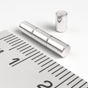 Neodýmový magnet valec 3×5 mm - N38