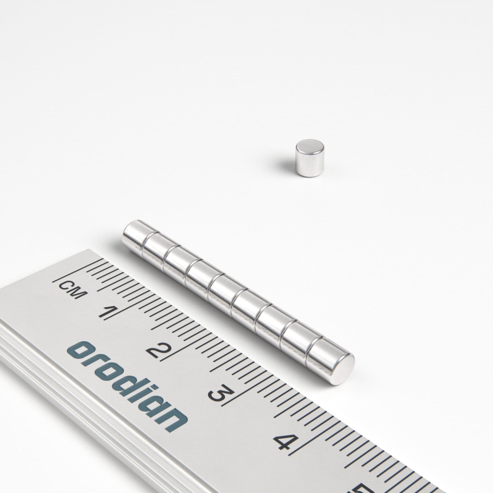 Neodýmový magnet valec 4×4 mm - N38